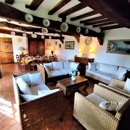 別荘 La Roseliere *